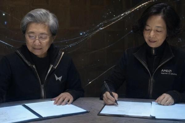 苏姿丰抬头，李飞飞低头