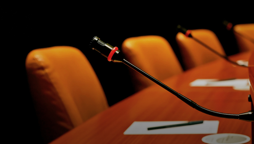 江苏省委书记、省长等，与东部战区司令员座谈